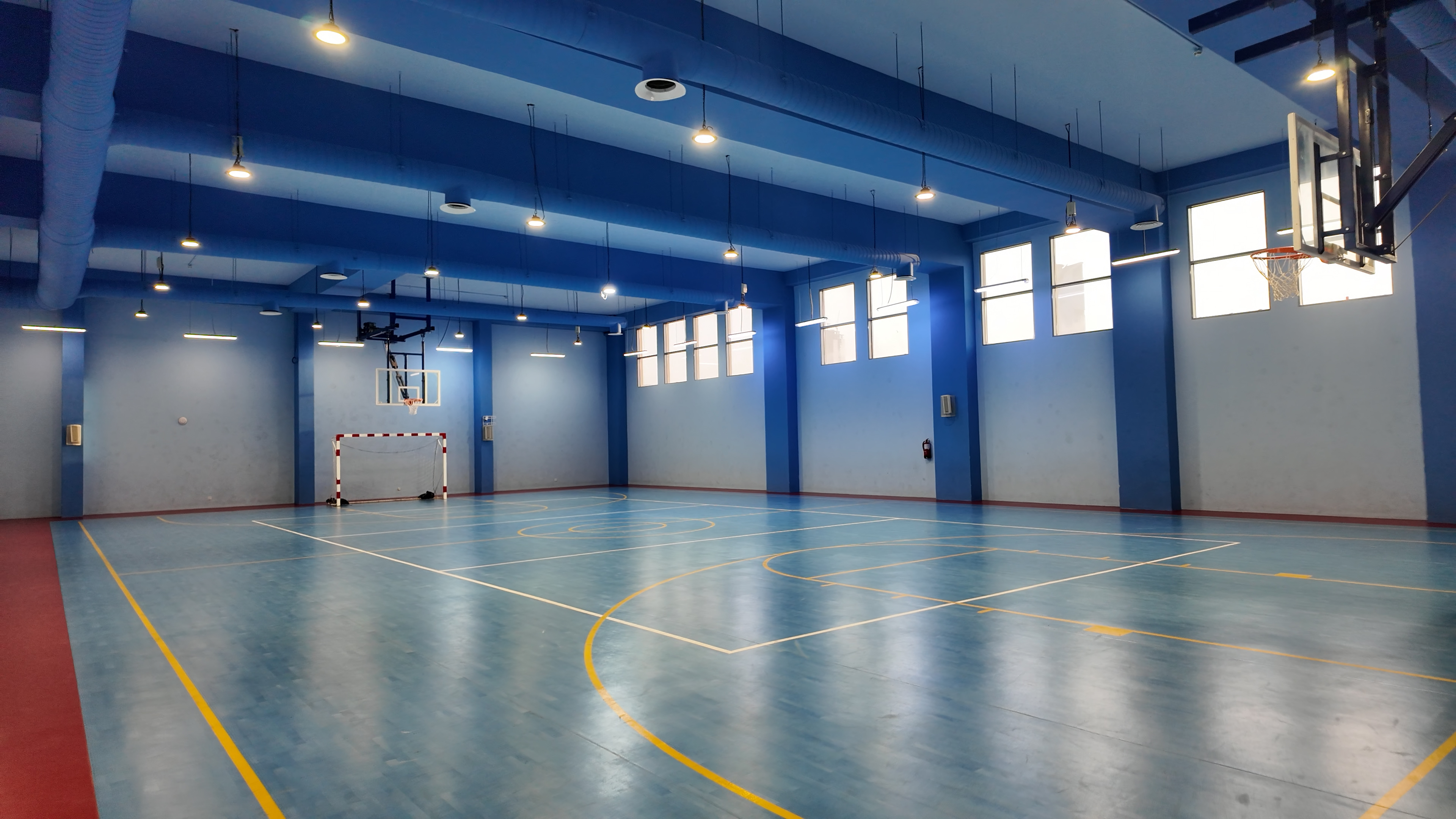 صالة مغطاة 1